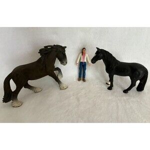 SCHLEICH Lot 2012 Shire Stallion, Veterinarian, & 2016 Tennesse Walker Gelding